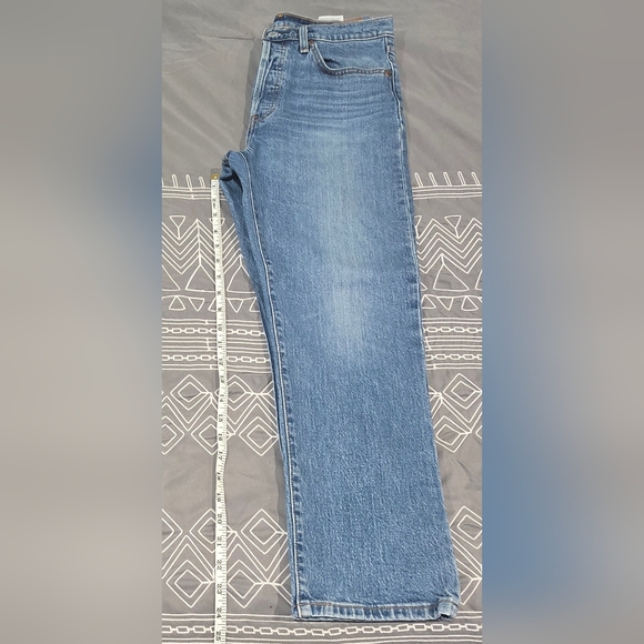 Levis Womens Classic 501 Straight Leg Button Fly Jeans Size 28 - Picture 3 of 10